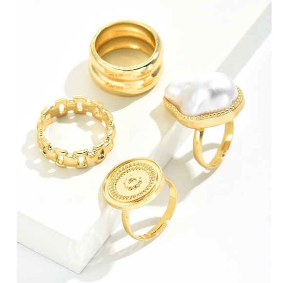 Set of 4 Fashion Rings Gold Tone Faux Pearl - Picture 2 of 6